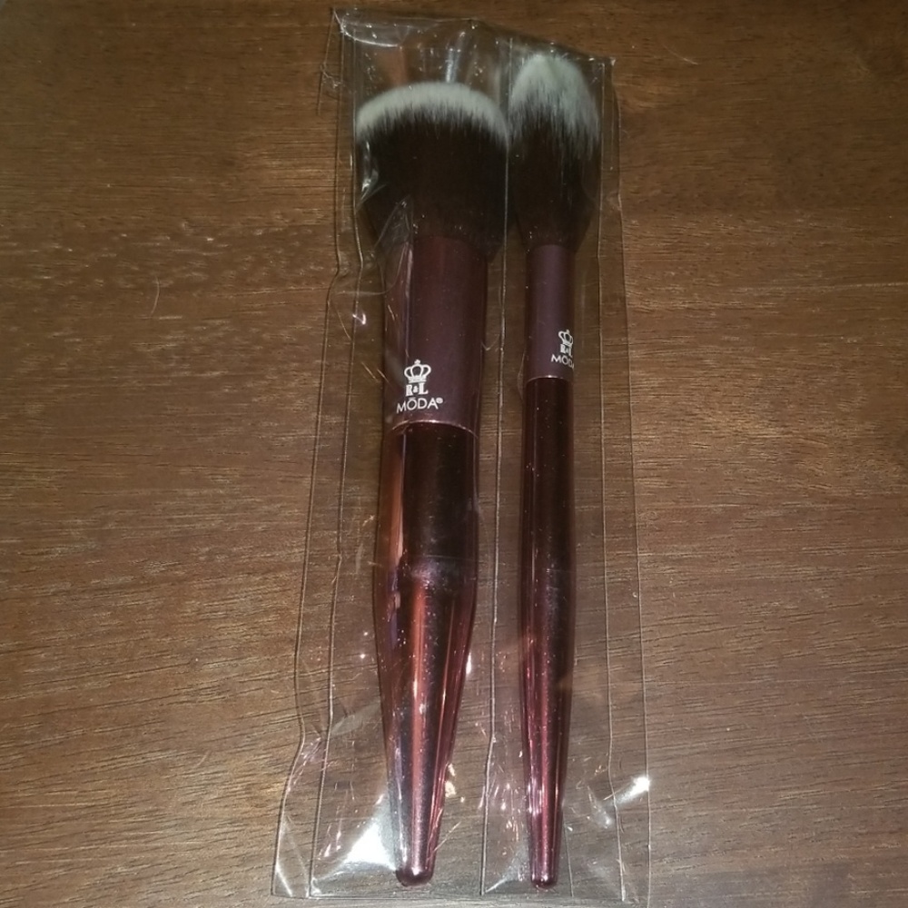 Moda Limited Edition 2pc Powder & Soft Glow Kit - Picture 5 of 5